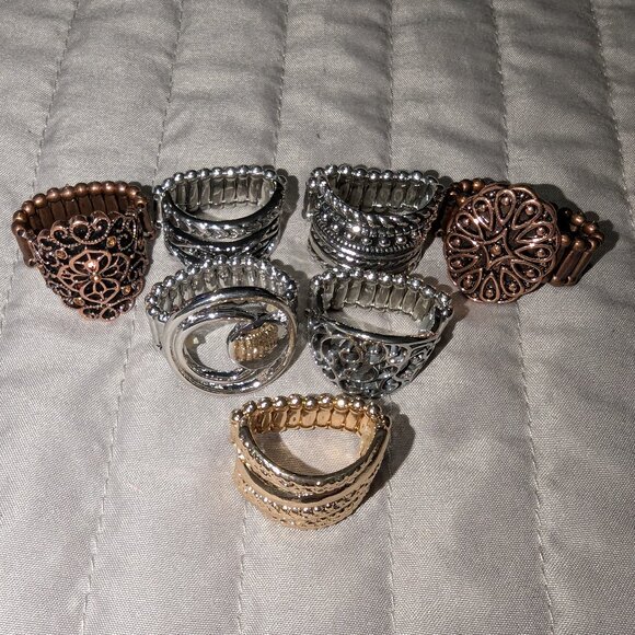 $3 with Bundle ~ Mixed Lot of NWOT Stretch Rings 5422 - Picture 1 of 7